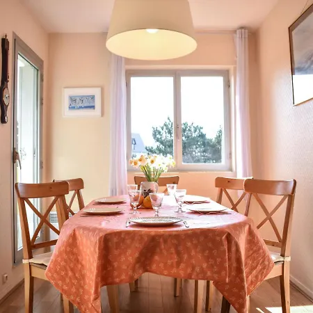 Apartment Les Terrasses De Tourgeville-3 By Interhome
